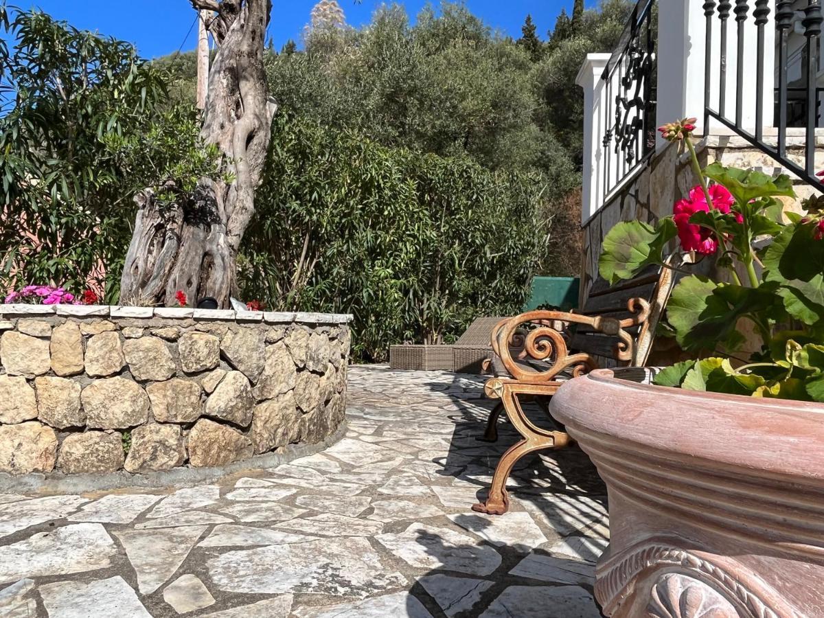 Villa Ampelaki "30 Meters To Beach" Палеокастрица Экстерьер фото