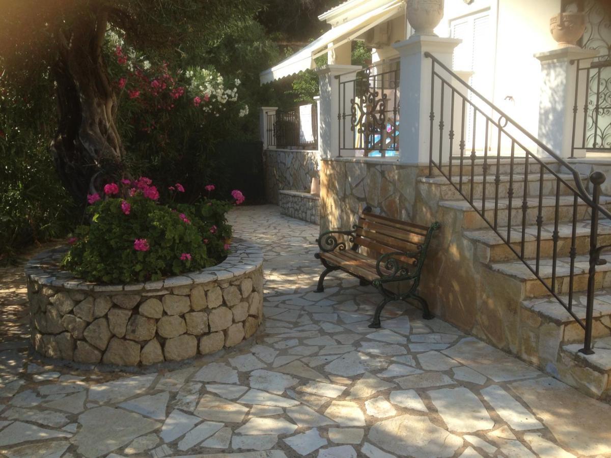Villa Ampelaki "30 Meters To Beach" Палеокастрица Экстерьер фото